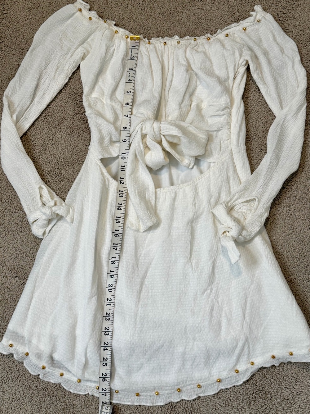LOVERS + FRIENDS WHITE OFF THE SHOULDER TIE-FRONT SUNRISE DRESS. Size Medium. - Picture 13 of 16